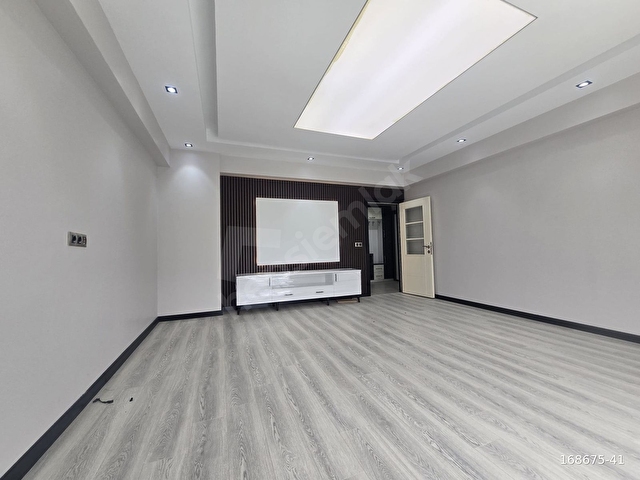 ICONICDEN GÜZELYURT MAH. FULL YAPILI 30M2 TERASLI 2+1 DAİRE - Görsel 2