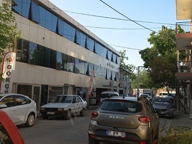 AŞAĞI KAYAPINARDA SATILIK 5 KATLI BİNA