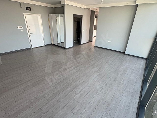 NEK TOWER PLAZADA KIRALIK TERAS BALKON EN GENIŞ DAIRE 1+1 - Görsel 2