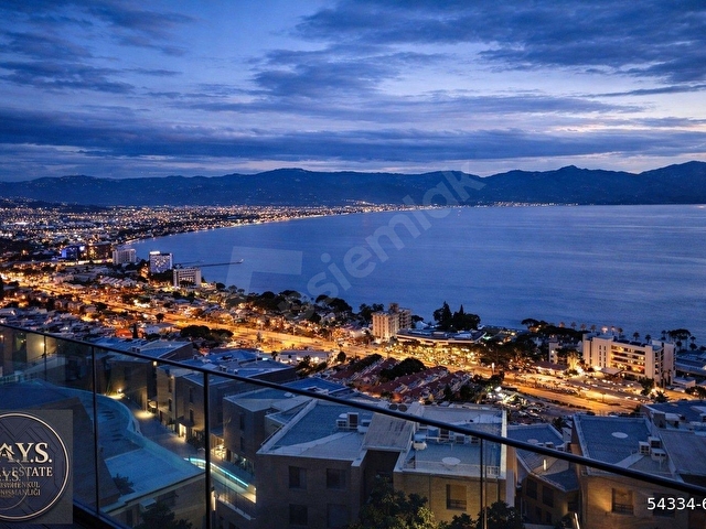 P.A.Y.S. GAYRİMENKULDEN KUŞADASI’NDA 180° PANORAMİK DENİZ MANZARALI LÜKS 3+1 PENTHOUSE - Görsel 2