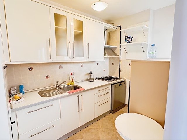 GOP KENNEDY CADDESİ 2+1 EŞYALI KİRALIK DAİRE - Görsel 12