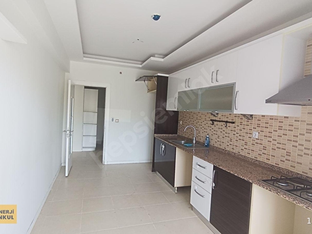 Yelken Parkta Deniz Manzaralı Kiralık 3+1 Lüks Daire - Görsel 4