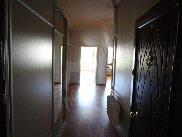AKSARAY COĞLAKİ MAH.40 MLİK YOLCEPHELİ SATILIK 3+1 GENİŞ DAİRE - Görsel 4