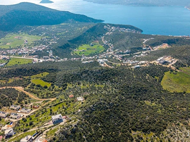 TÜRK RİVİERASI KAŞTA DENİZ MANZARALI SATILIK PARSELLER