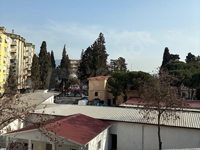 BORNOVA BÜYÜkPARK YANI ÜÇ ODA SALON DOĞALGAZLI SÜPER KONUMLU - Görsel 4