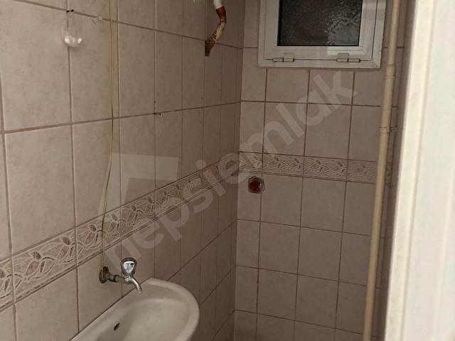 BORNOVA BÜYÜkPARK YANI ÜÇ ODA SALON DOĞALGAZLI SÜPER KONUMLU - Görsel 19
