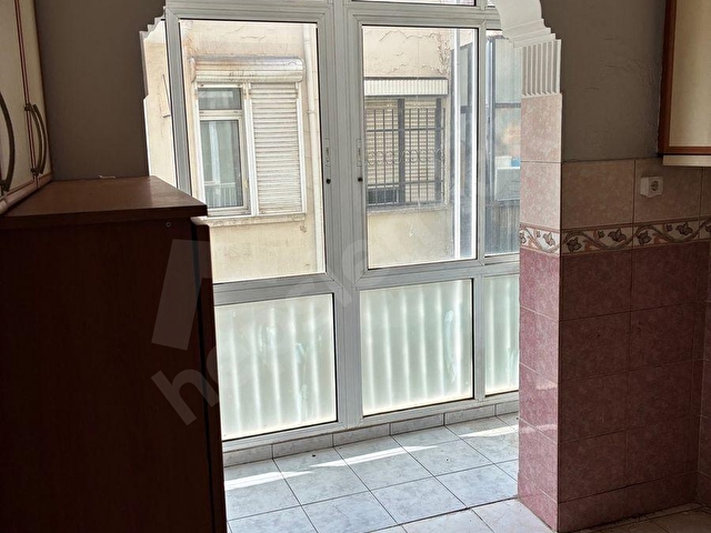 BORNOVA BÜYÜkPARK YANI ÜÇ ODA SALON DOĞALGAZLI SÜPER KONUMLU - Görsel 23
