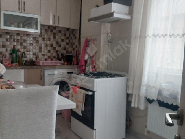 RAMİ YENİMAHALLEDE 1+1 YÜKSEK GİRİŞ SATILIK DAİRE - Görsel 4