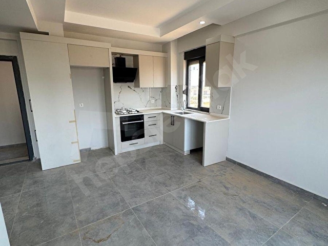 Altıntaşta 30luk Yolda Cephe Katta 1+1 Kiralık Daire - Görsel 3