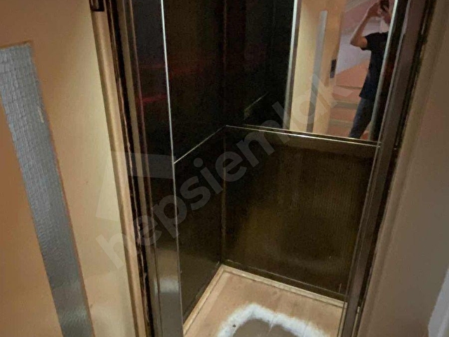 ÖZGÜR EMLAKtan GENİŞ VE FERAH YEPYENİ 3+1 UYGUN DAİRE - Görsel 3