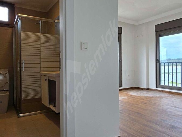 EvRE Emlaktan Küçükköyde Kiralık 2+1 Daire 3 Banyo & Wc - Görsel 4