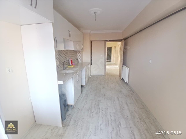 GÖKÇEBEYDEN ŞAHİNTEPEDE ASANSÖRLÜ 3+1 ARAKAT ÖNCEPHE 140m2 ÇİFT CAM BALKONLU!!! - Görsel 2