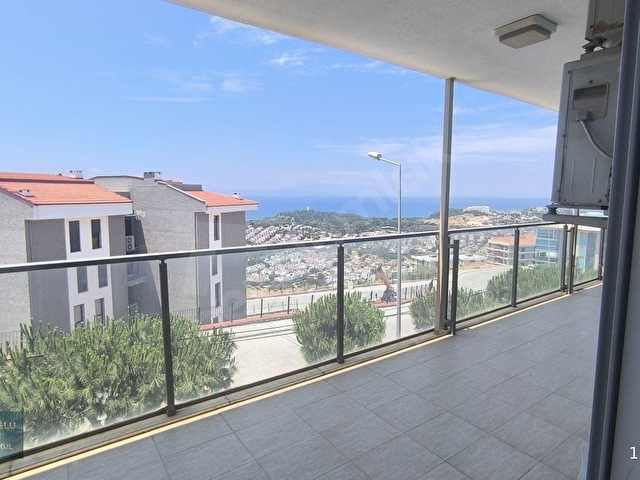KUŞADASI MERKEZDE DENİZ MANZARALI HAVUZLU SİTEDE ARAKAT DAİRE - Görsel 8