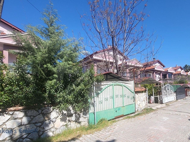 Köyceğiz Merkezde Satılık Bitişik Tripleks Müstakil Bahçeli Ev - Görsel 3