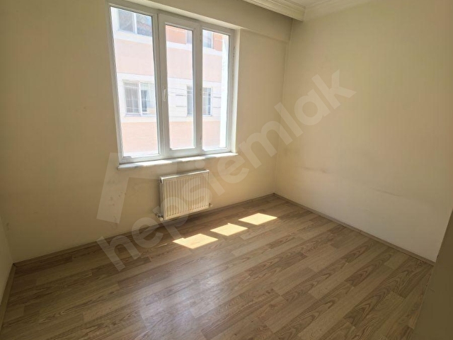 ŞİRİNTEPEDE MERKEZİ KONUMDA, KULLANIŞLI KİRALIK 1+1 DAİRE! - Görsel 6
