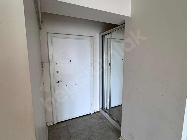 Özyurtlar Nmerkez sitesi de 1+1 kiralık daire - Görsel 5