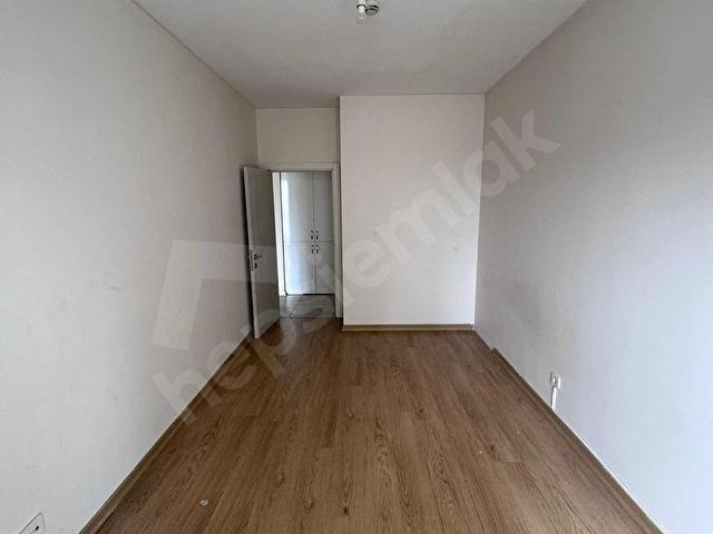 Özyurtlar Nmerkez sitesi de 1+1 kiralık daire - Görsel 10