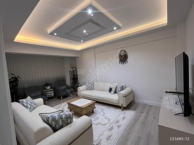 YILDIZKENTDE 4+1 EBEVEYN BANYOLU SATILIK DAİRE - Görsel 5