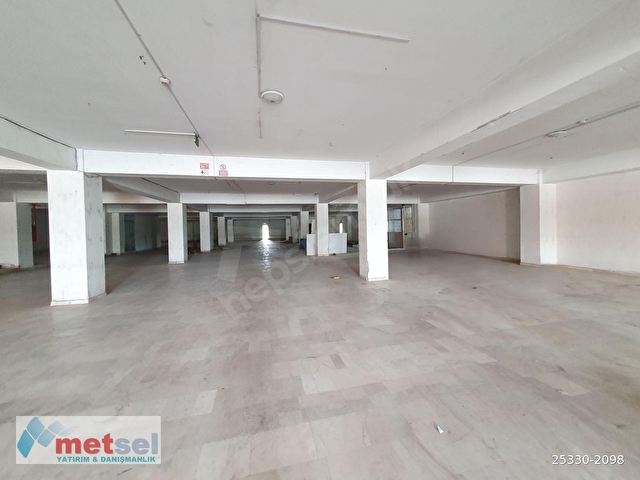 metsel HADIMKÖY YEŞİLBAYIR 1500 m2 ARAÇ GİRİŞLİ DEPO İŞYERİ - Görsel 2