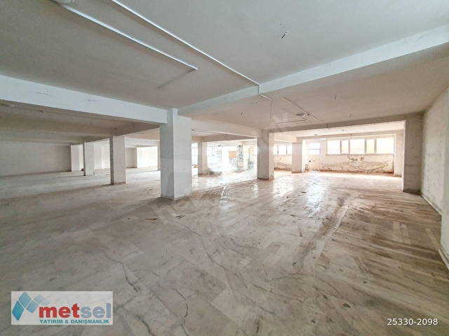 metsel HADIMKÖY YEŞİLBAYIR 1500 m2 ARAÇ GİRİŞLİ DEPO İŞYERİ - Görsel 8