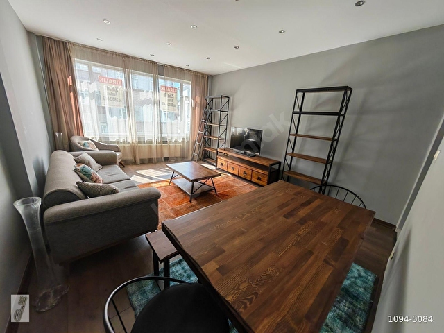 KURTULUŞ CADDESİ ÜZERİNDE 2+1 90 M2 KİRALIK DAİRE - Görsel 2