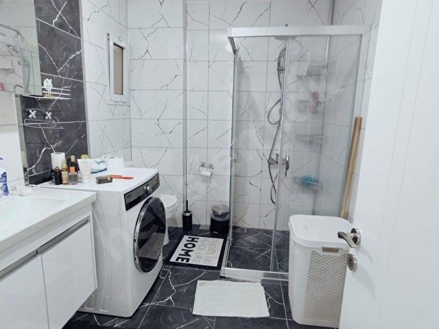 Karşıyaka Girne Bulvarı Üzerinde Full Eşyalı Kiralık 1+1 Daire - Görsel 5