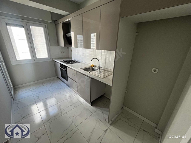 BAHADIR148 SİTESİNDE 2+1 90m2 ACİL SATILIK ARAKAT DAİRE