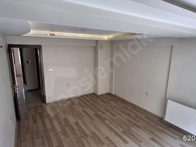 Karşıyaka İlçe Emniyet Md. Yakını Asansörlü D.gazlı Otoparklı 2+1 Bakımlı Ara Kat Daire - Görsel 2