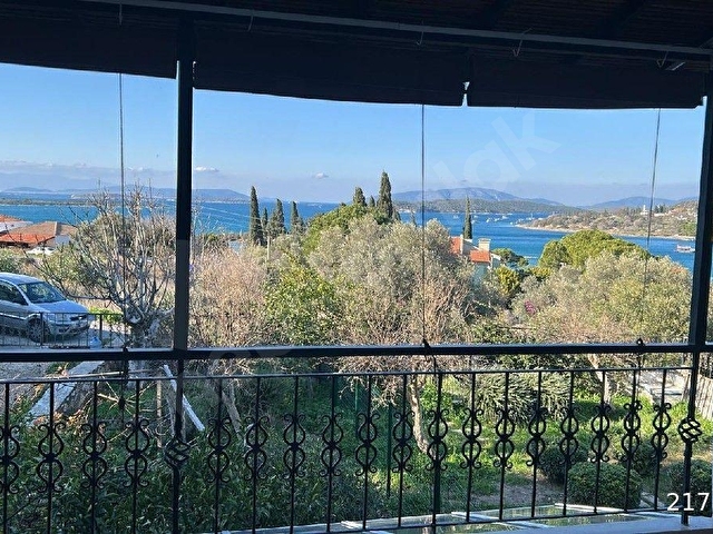 ÇEŞME ILDIR MAHALLESİNDE MOBİLYALI 2 KATLI  KİRALIK VİLLA - Görsel 19