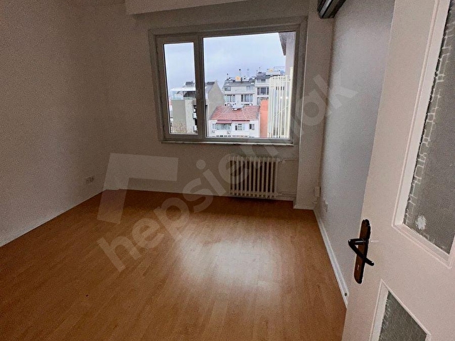 NİŞANTAŞI AMERİKAN HASTANESİNİN KARŞISINDA AYDINLIK DAİRE - Görsel 7