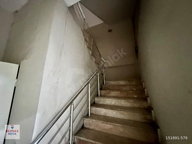 ESENYURT MEYDANDA MERKEZİ KONUMDA FERAH 2+1 SATILIK DAİRE - Görsel 24