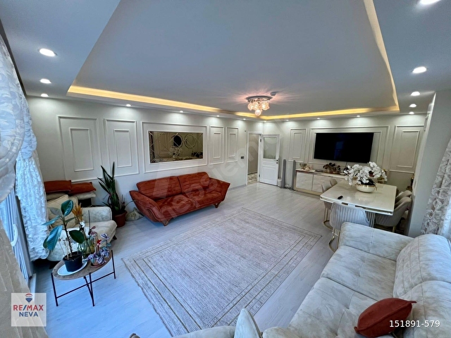 ESENYURT MEYDANDA MERKEZİ KONUMDA FERAH 2+1 SATILIK DAİRE - Görsel 5