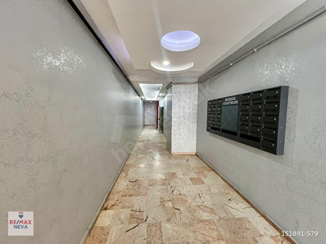 ESENYURT MEYDANDA MERKEZİ KONUMDA FERAH 2+1 SATILIK DAİRE - Görsel 3