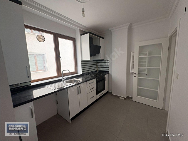 KARTAL KARLIKTEPE KATTA TEK SATILIK 3+1 DAİRE - Görsel 7