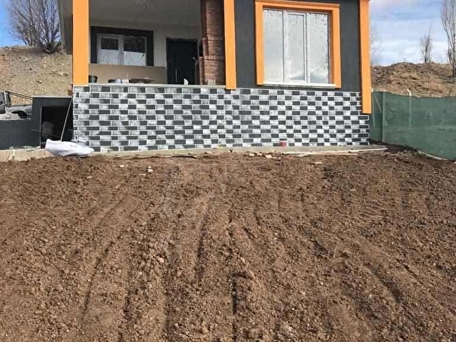 Yunus Emlaktan Akyurtta Merkeze Yakın 1+1 350M2 Hobi Bahçesi