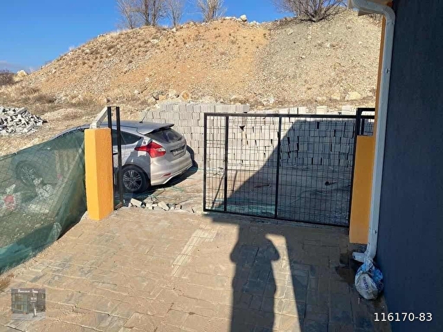 Yunus Emlaktan Akyurtta Merkeze Yakın 1+1 350M2 Hobi Bahçesi - Görsel 11