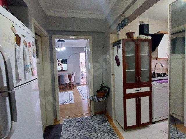 GÜRBÜZ EMLAKTAN TÜRKÖZÜ MAHALLESİ MERKEZDE CADDE ÜZERİ SATILIK 2+1 KOMBİLİ YAPILI GÜNEY CEPHE DAİRE - Görsel 2