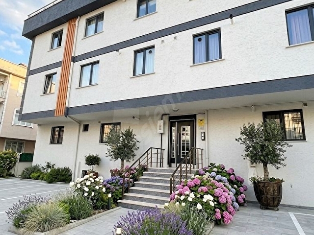 Samandırada 2 Ayrı Daire İmkanlı 4+2 160 m2 Satılık Dubleks - Görsel 3