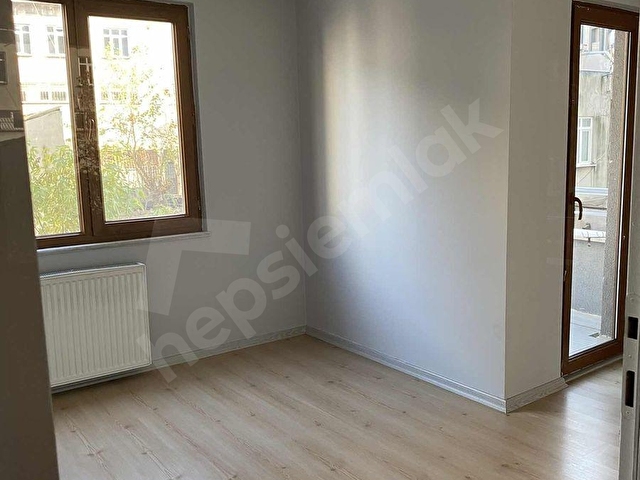 ÜMRANİYE ELMALIKENT CADDE ÜZERİ BÜYÜK 3+1 SATILIK DAİRE - Görsel 13