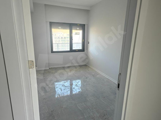 MENEMEN KOYUNDERE SIFIR KİRALIK HAVUZLU SİTEDE 3+1 ARAKAT DAİRE - Görsel 30