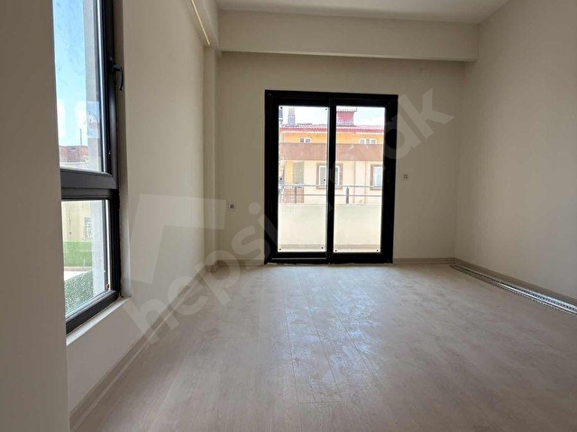 PRESTİJDEN CADDE ÜSTÜ E.BANYOLU SIFIR ULTRA LÜKS 3+1 ADA MUTFAK - Görsel 12