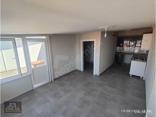 KÖRFEZ PUSULA EMLAKTAN TUZCUMURATTA KİRALIK 4+1 DAİRE