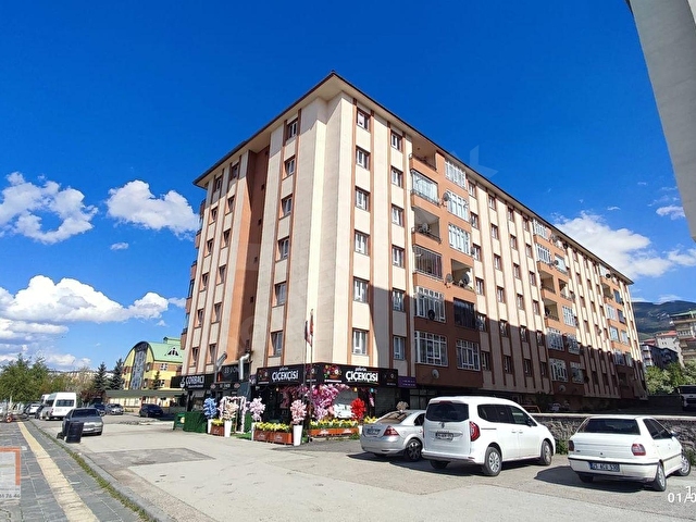 KERVAN SARAY YANI ANA CADDE ÜZERİNDE KİRALIK 3+1 DAİRE