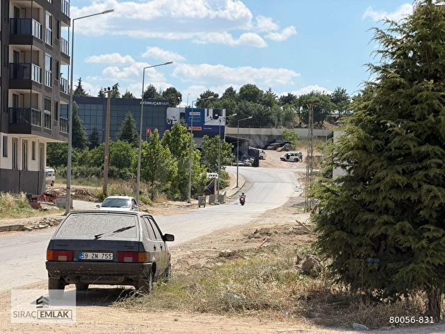 HİLLY HOTEL KARŞISI ANA CAD.ÜZERİ ÇİFT BALKONL ARAKAT BAKIML 2+1 - Görsel 8