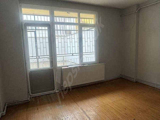 ATATÜRK BULVARINDA 2+1 TERASLI KİRALIK DAİRE - Görsel 4