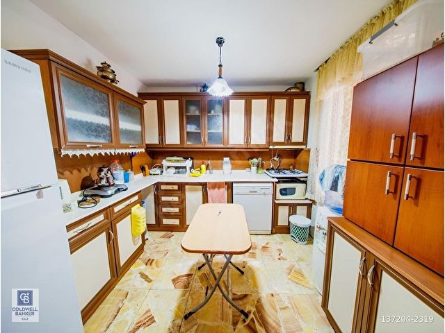 ASSOS AHMETÇEDE DENİZE 90 m 2.698 m² BAHÇELİ ÇİFT GİRİŞLİ VİLLA - Görsel 3