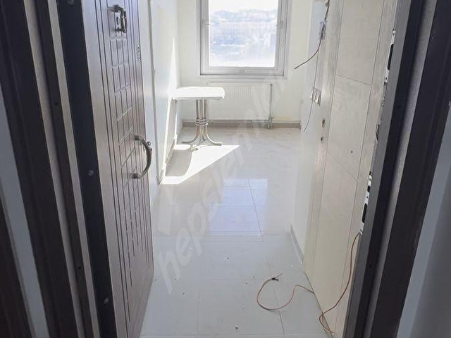 pendik marmara üni. hastanesinin karşısında metro önü home&ofis - Görsel 2