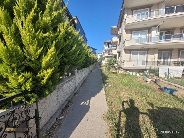 AYVALIK 150 EVLER MAHALLESİNDE KİRALIK 3+1 GENİŞ DAİRE - Görsel 2