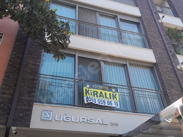 MODA YOĞURTÇUPARK 2ARAÇLIK OTOPARK FIRSATI YENİ BİNA KİRAIK 2+1