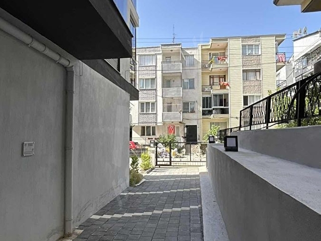 Buca Yiğitlerde Sıfır Arakat Balkonlu Satılık Daire - Görsel 5